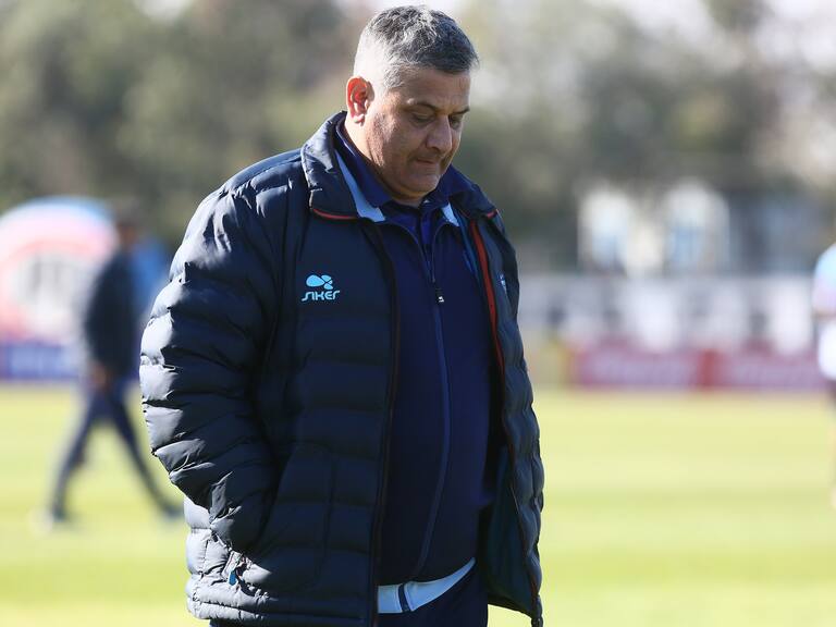 Ronald Fuentes dejará de ser entrenador de Magallanes