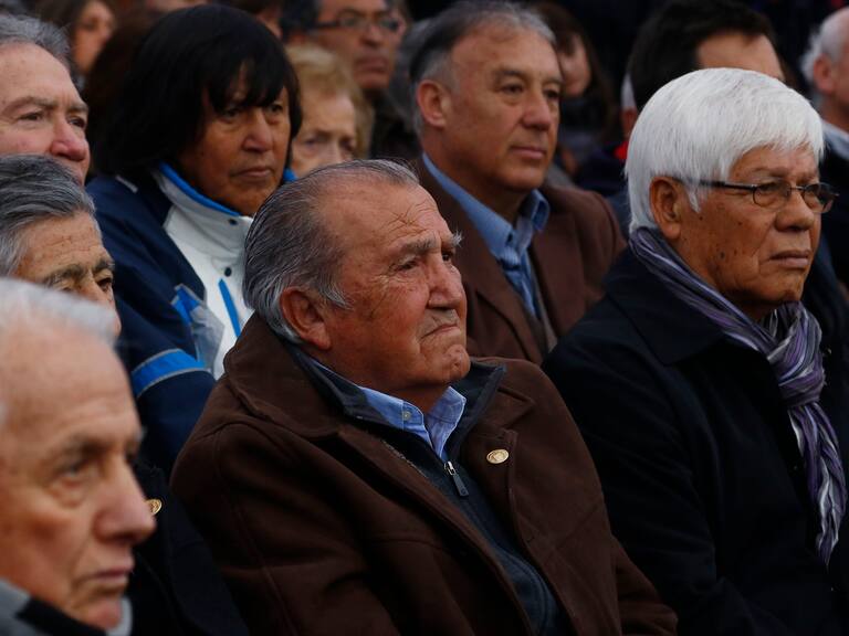 Solicitan donadores de sangre para Sergio Navarro, leyenda de la U y La Roja