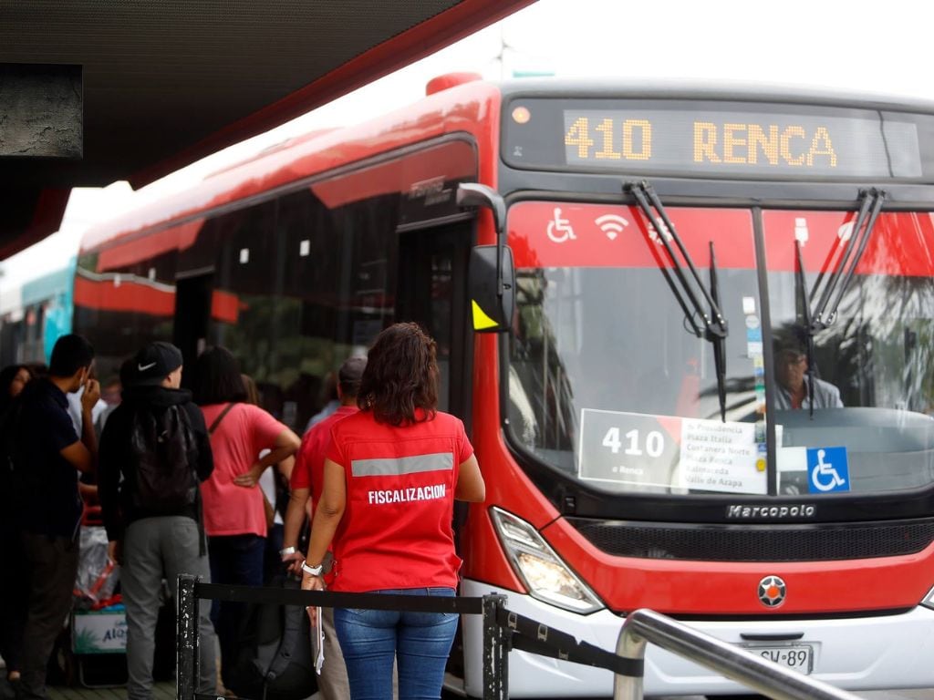 ¿Qué pasó con los buses 410 en Renca? Autoridades explican por qué faltan máquinas