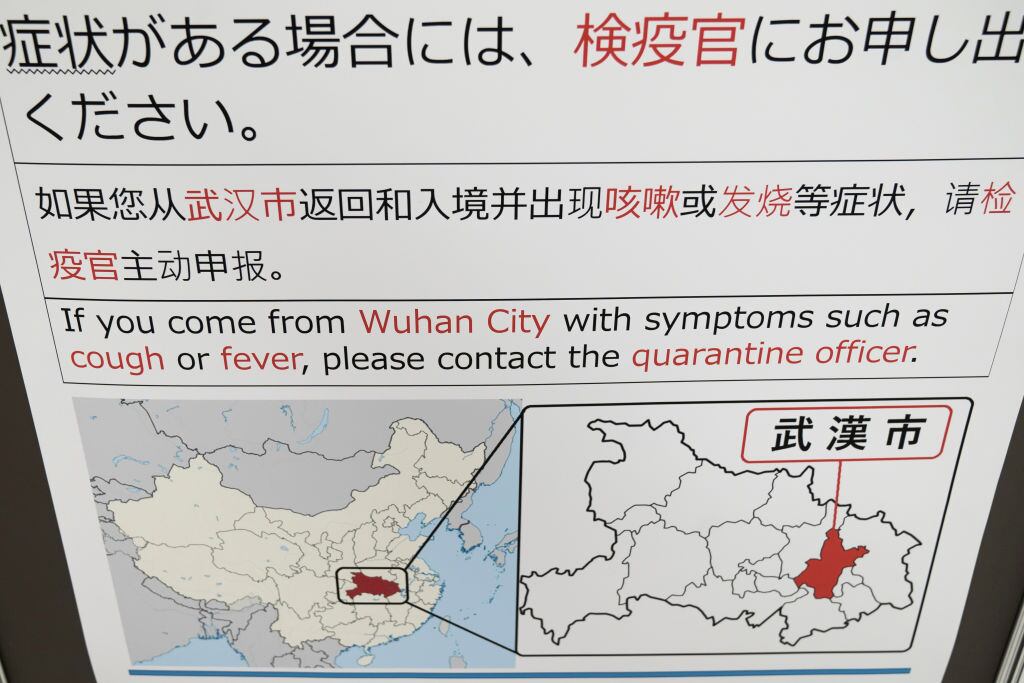 Cartel alerta de un virus detectado en Wuhan, en enero de 2020