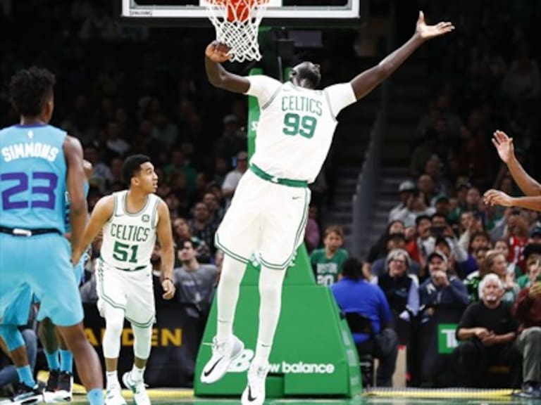 Boston Celtics impresionó presentando a su nuevo jugador: mide 2.31 metros