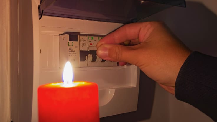 Sistema frontal deja más de 100 mil clientes sin luz: región de Coquimbo concentra la emergencia