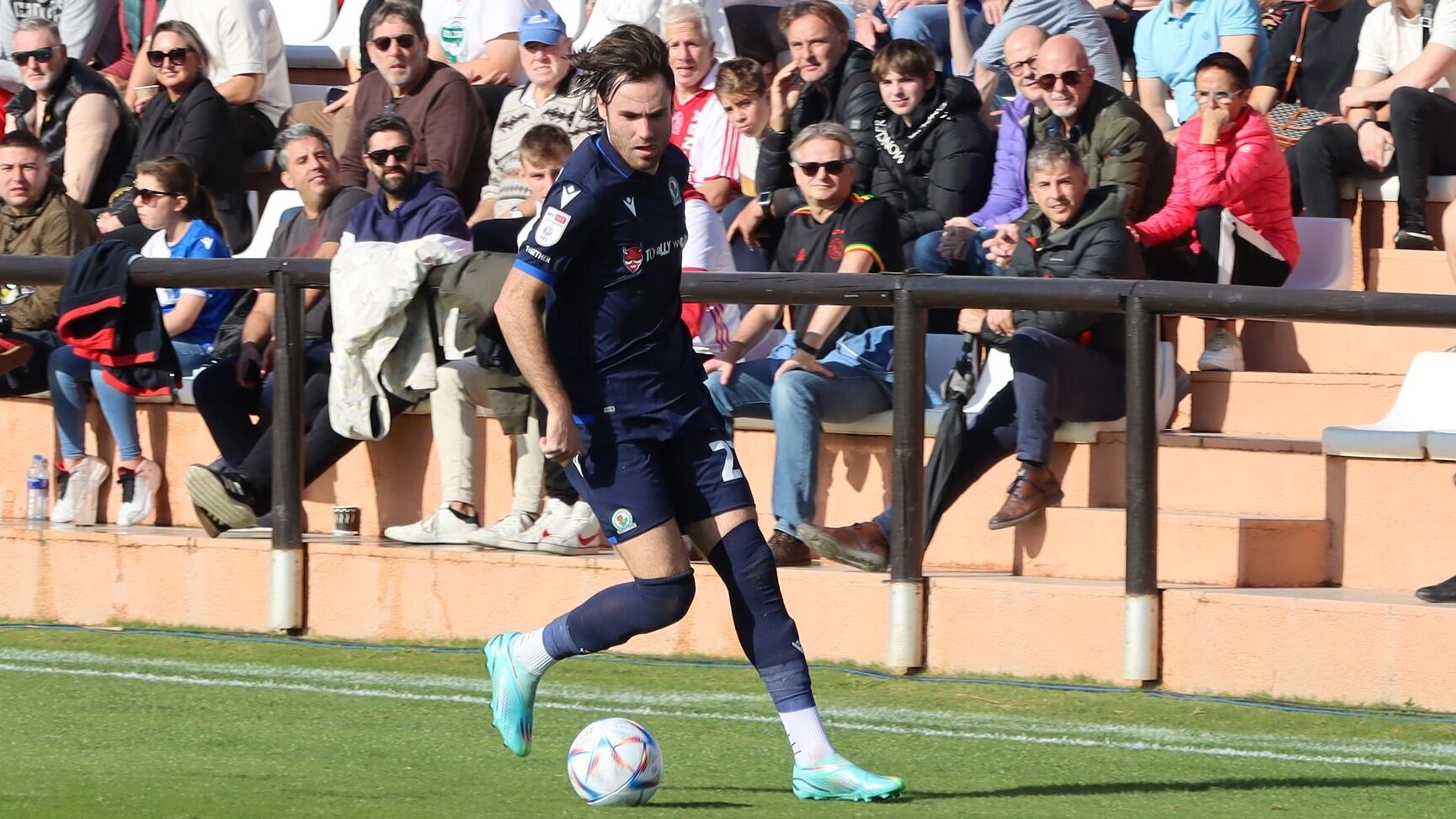 Está de regreso: Ben Brereton dejó atrás su lesión y dijo presente en victoria de Blackburn Rovers ante Ajax