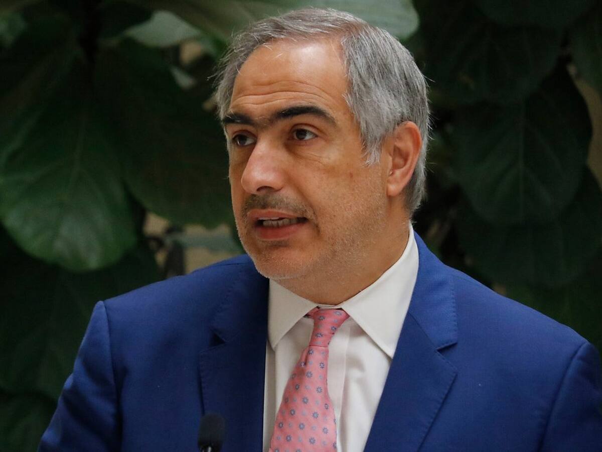 Senador Chahuán desmintió a Matthei y señaló que los seguros privados van a responder «a todo evento»