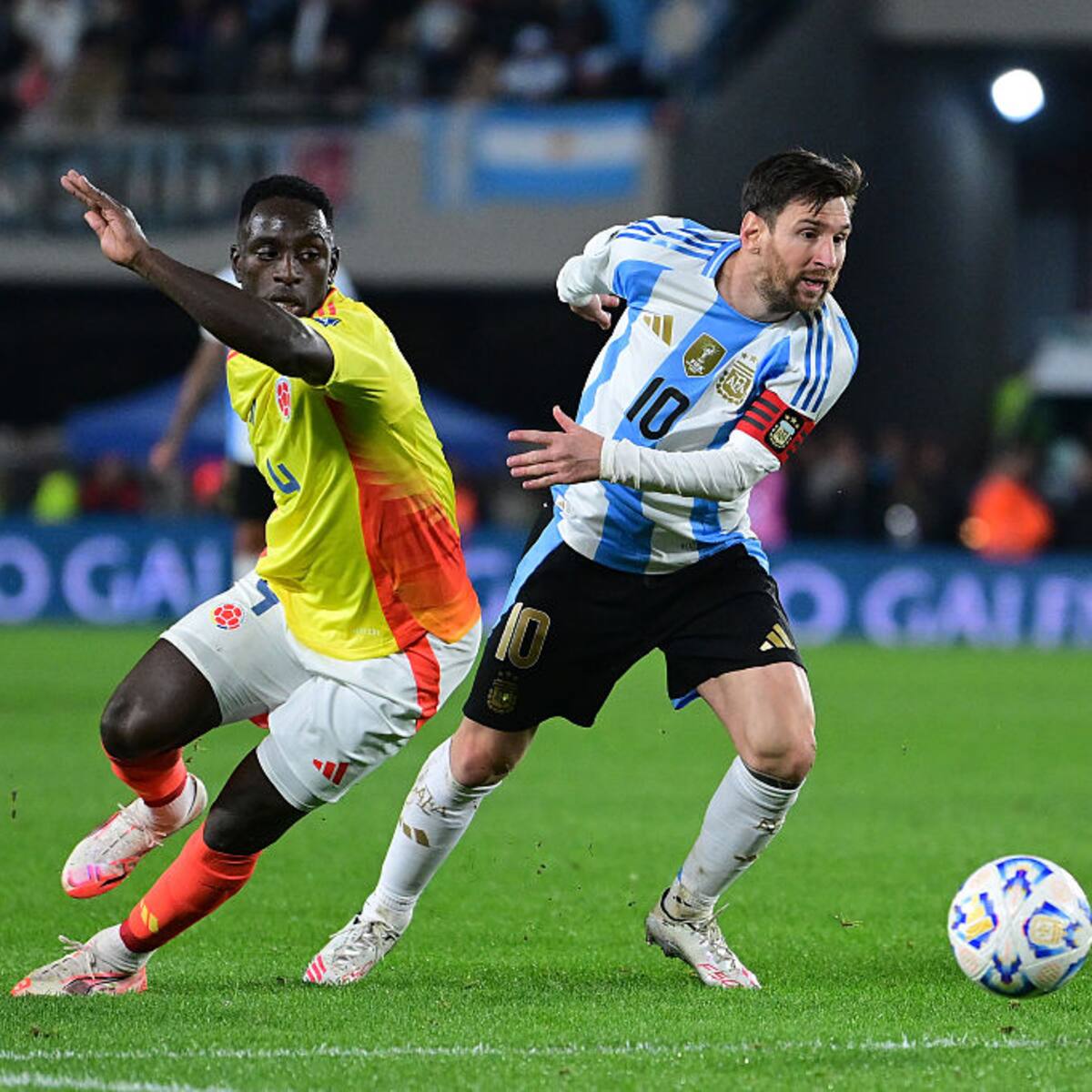 Argentina rescata un empate en Buenos Aires con uno menos e impide clasificación de Colombia al Mundial 2026