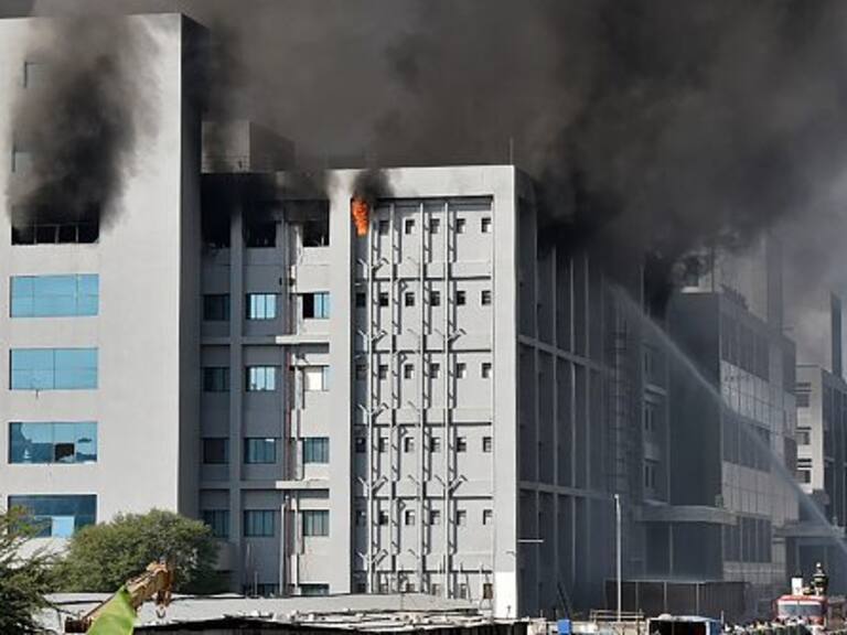Incendio en el mayor productor de vacunas del mundo