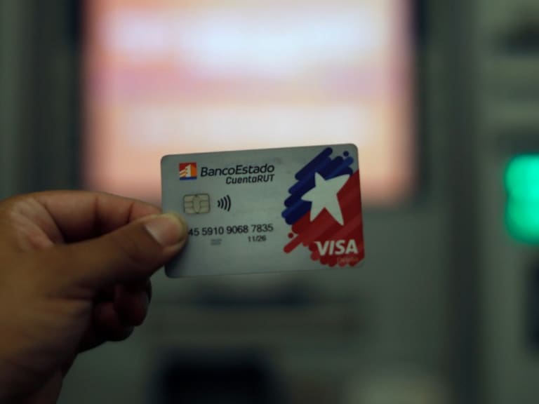 Reportes por fraudes con tarjeta de débito de BancoEstado suben a 89%
