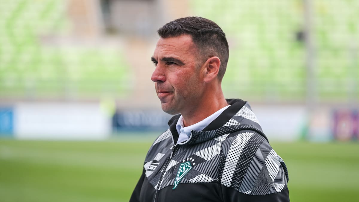 “Hay que pensar en otra cosa”: Santiago Wanderers se baja de la lucha por el ascenso directo en la Primera B