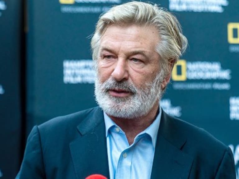 Alec Baldwin habló del disparo que causó la muerte de directora de fotografía: «No hay palabras para transmitir mi conmoción y tristeza»