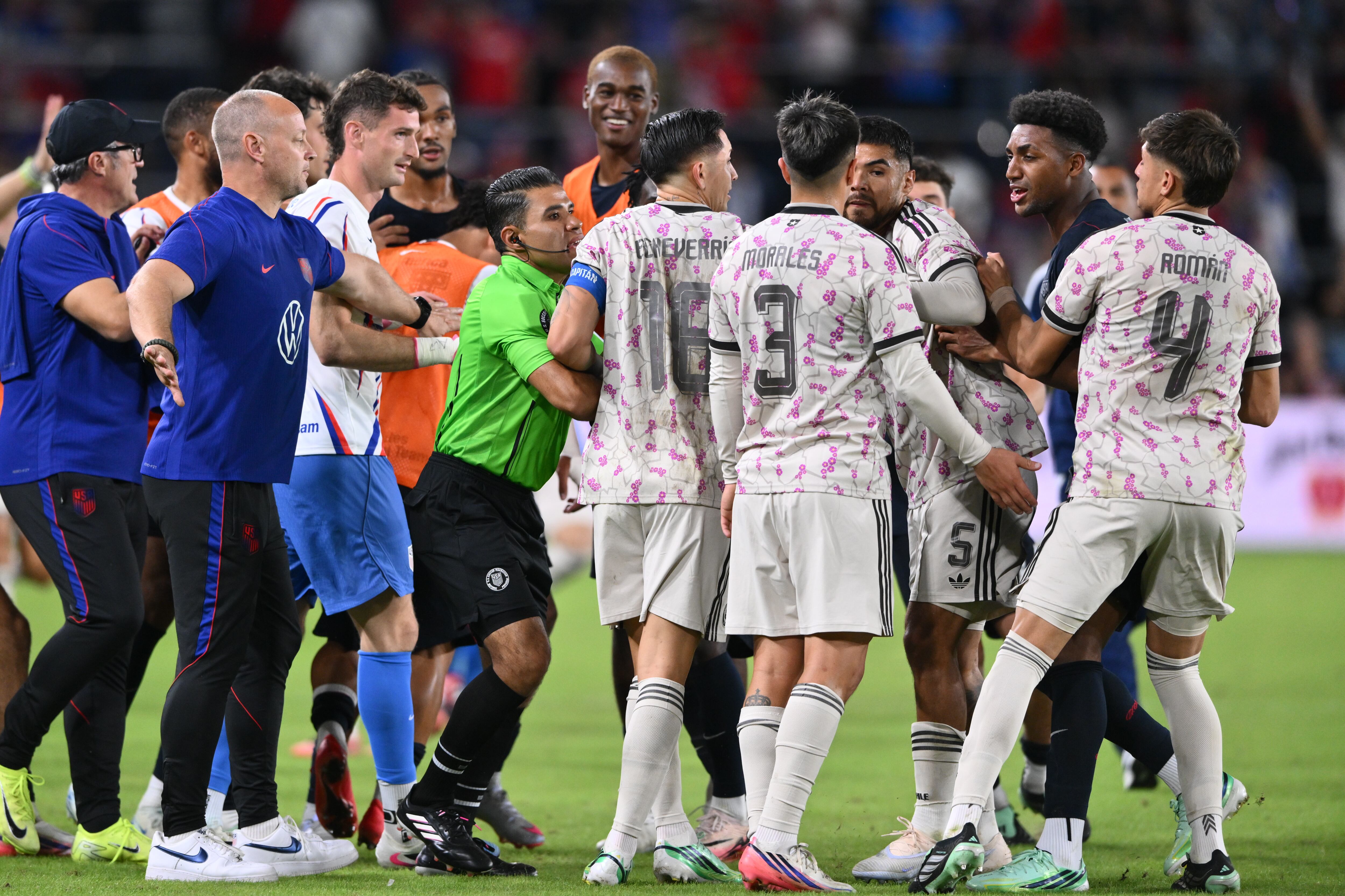 Psicólogo deportivo explica las conductas que han empañado los últimos partidos de La Roja: atención a su diagnóstico