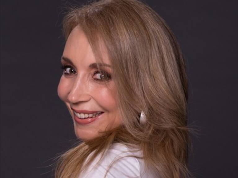 Karen Doggenweiler será la conductora del nuevo programa de humor de TVN