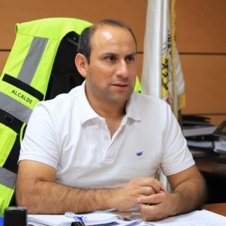 “Necesitas que alguien que te dome…”: los chats del alcalde de Coihueco que lo complican en medio de denuncia por abuso sexual