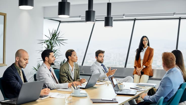 Trabajadores priorizan bienestar y vida personal antes que salario: los cambios que están redefiniendo el trabajo en 2026