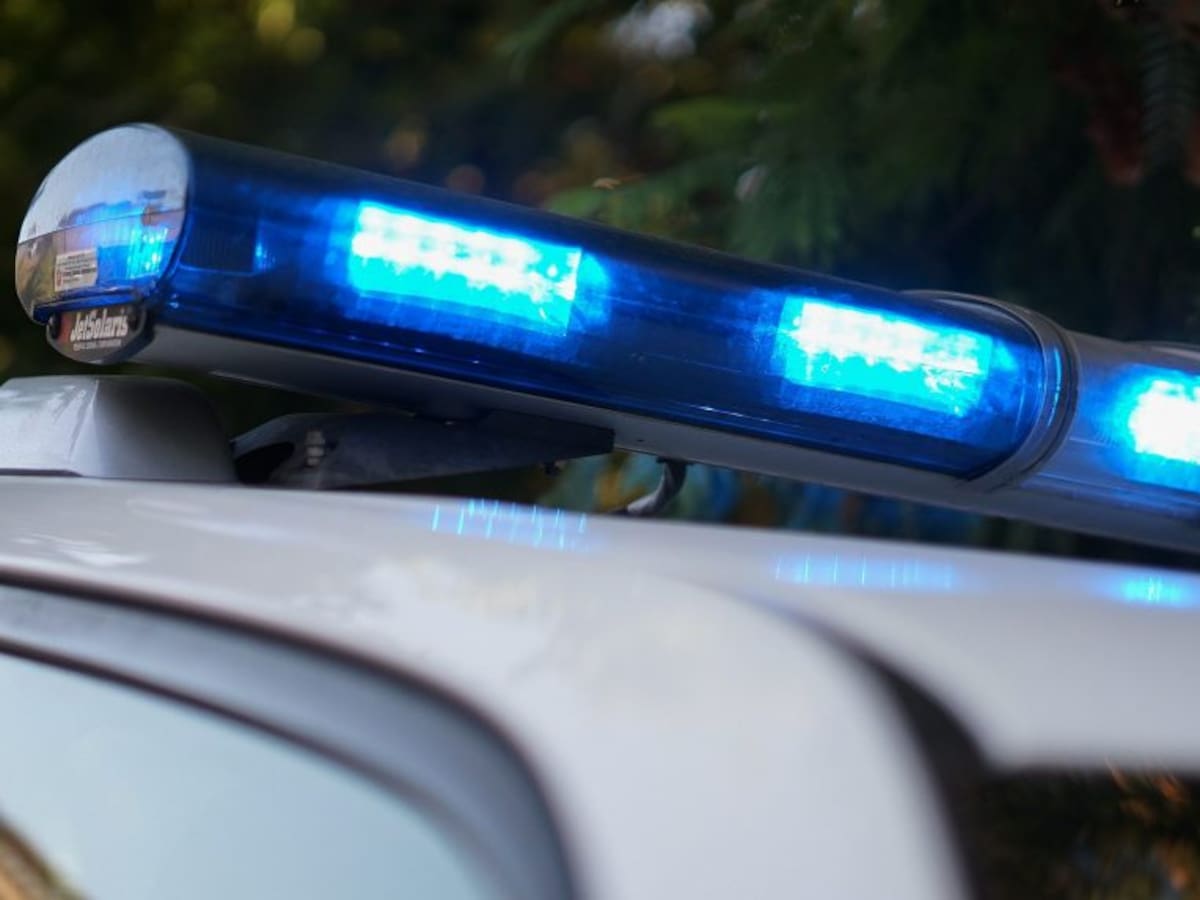 Hombre sufre violenta encerrona en Huechuraba: delincuentes le robaron su auto de alta gama a punta de balazos