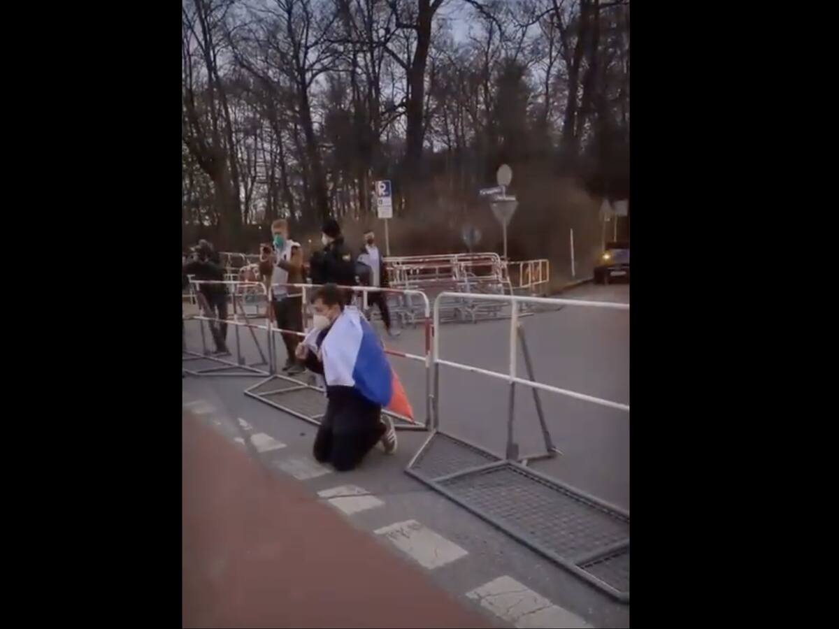 Viralizan video de ciudadano ruso pidiendo perdón por acciones de Putin contra Ucrania: “Quiero disculparme por lo que ese bastardo les hizo”