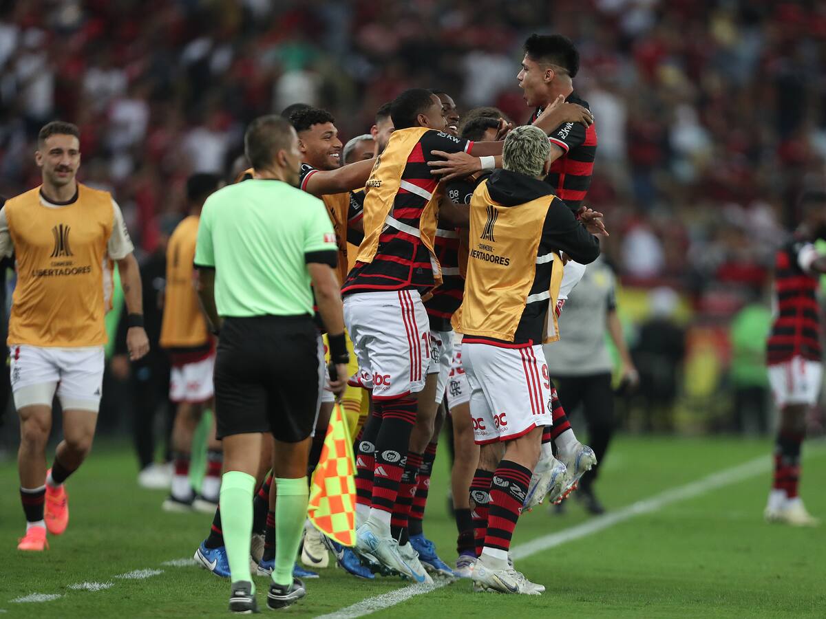 Flamengo sobrevive a la altura de La Paz, deja en el camino a Bolívar y se mete en los cuartos de final de la Copa Libertadores