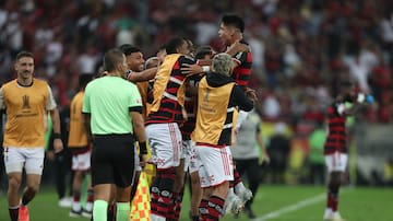 Flamengo sobrevive a la altura de La Paz, deja en el camino a Bolívar y se mete en los cuartos de final de la Copa Libertadores