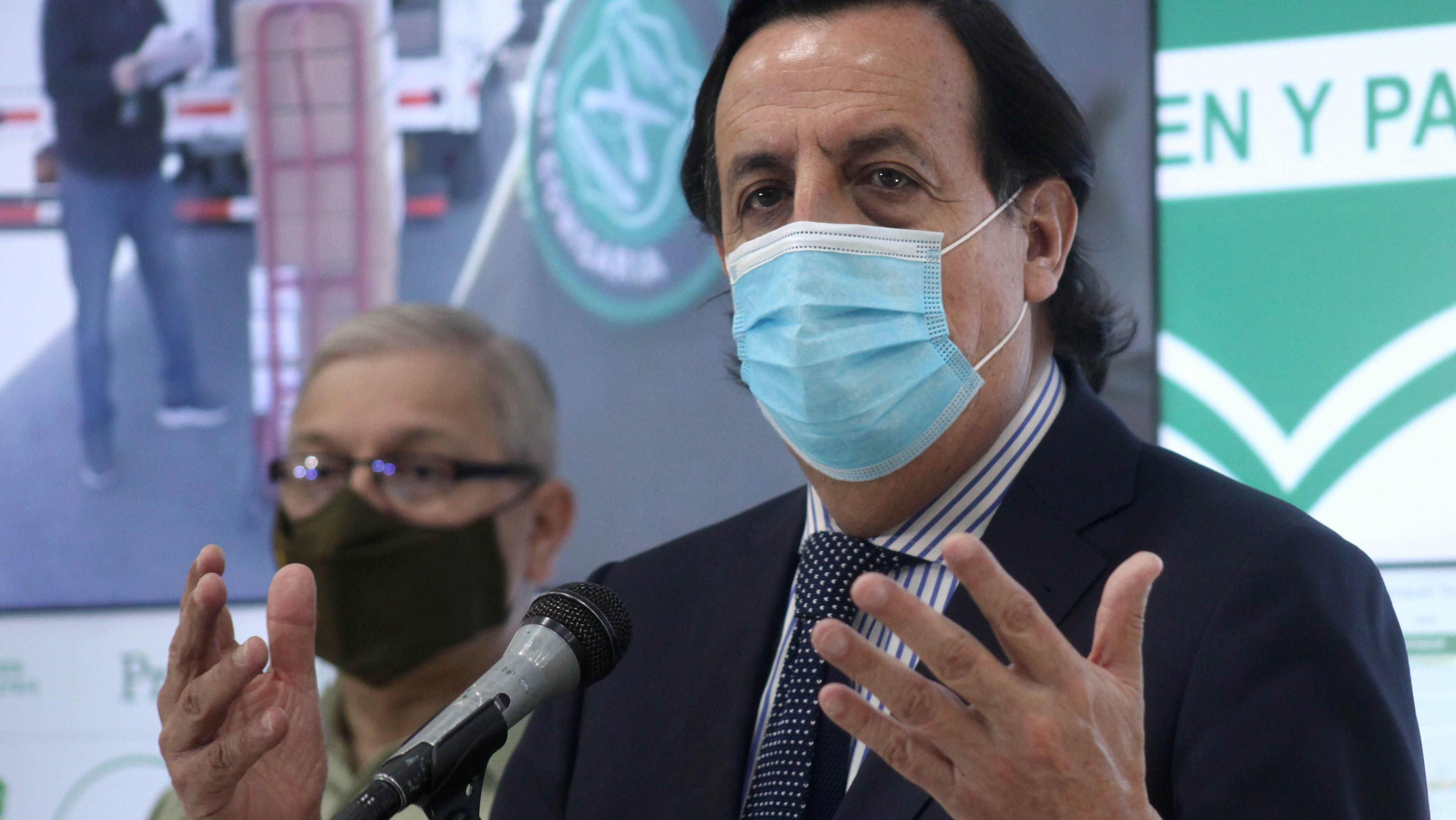 Ministro del Interior destacó participación "buena onda" de la ciudadanía en el plebiscito