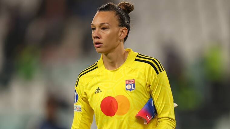 Sigue destacando: Christiane Endler es candidata para integrar el World 11 de FIFA y FIFPro