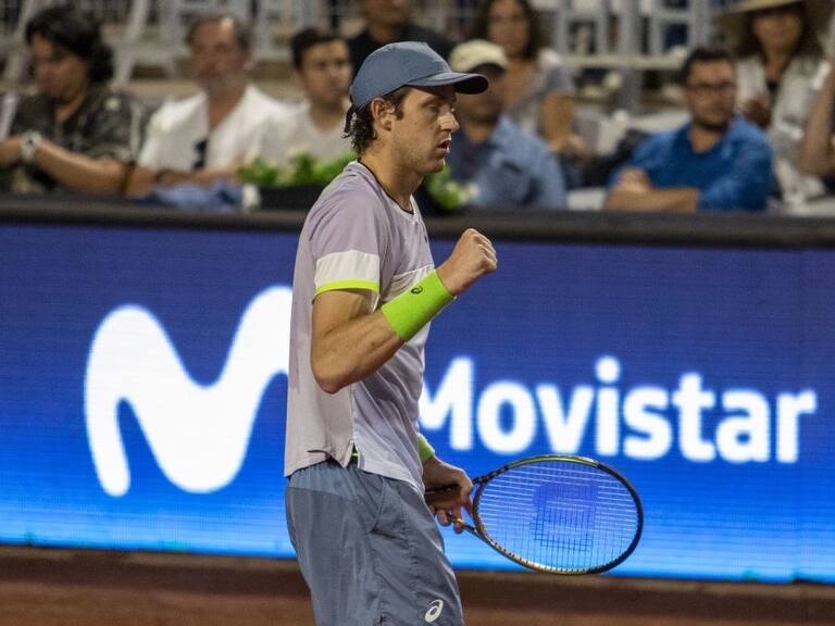 ¡El mejor de todos! Nico Jarry batalló arduamente para vencer a Tomás Etcheverry y quedarse con el Chile Open 2023