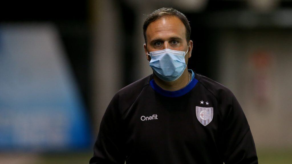 11 de Enero del 2021/SANTIAGOEl Director Tecnico de Huachipato Gustavo Florentín(c) ,durante el partido valido por la Vigésimo Novena fecha del Campeonato Nacional AFP PlanVital 2020, entre Audax Italiano vs Huachipato, disputado en el Estadio Municipal de la Florida
FOTO:FRANCISCO LONGA/AGENCIAUNO