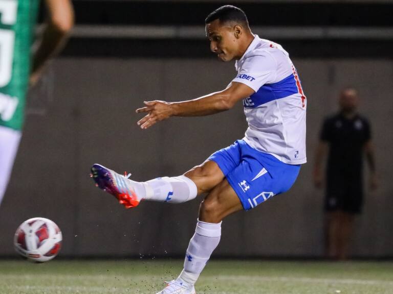 Brayan Rovira evalúa sus primeros partidos en la UC: "No hay mucha diferencia entre el fútbol chileno y el colombiano"