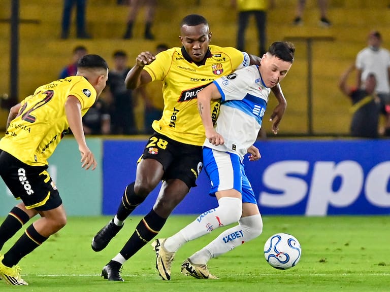 Universidad Católica vs Barcelona: cuándo juegan, horario y quién transmite por TV y online el duelo por Copa Libertadores