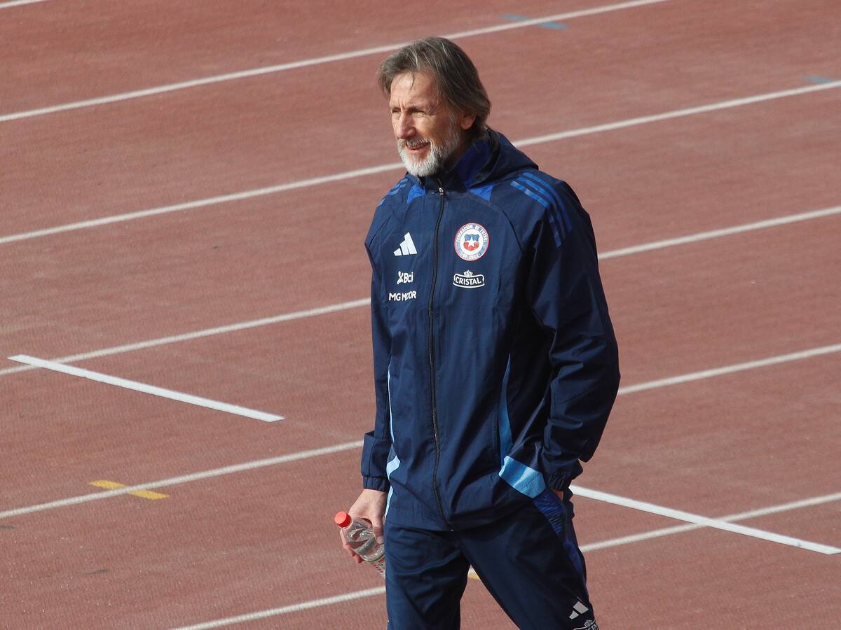 Ricardo Gareca defiende su esquema para recibir a Argentina, con Alexis Sánchez de “9″ y Felipe Loyola de lateral