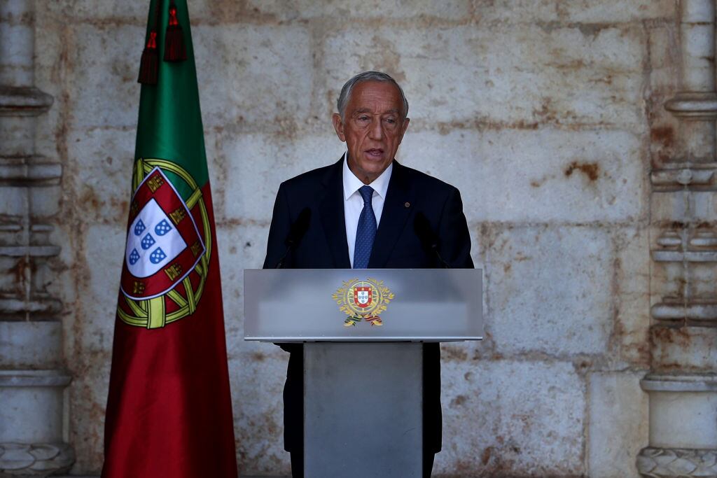 Presidente de Portugal dando un discurso