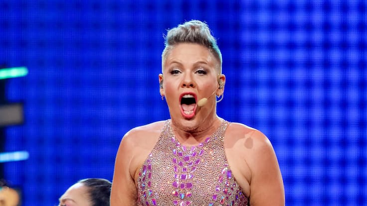 Mujer comienza trabajo de parto en pleno concierto de Pink en Australia (momento fue captado en video)