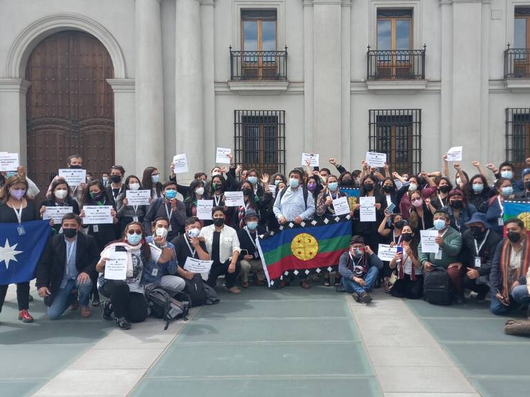 Macrozona sur: Convencionales de escaños reservados presentaron carta al Presidente Piñera en rechazo al estado de emergencia