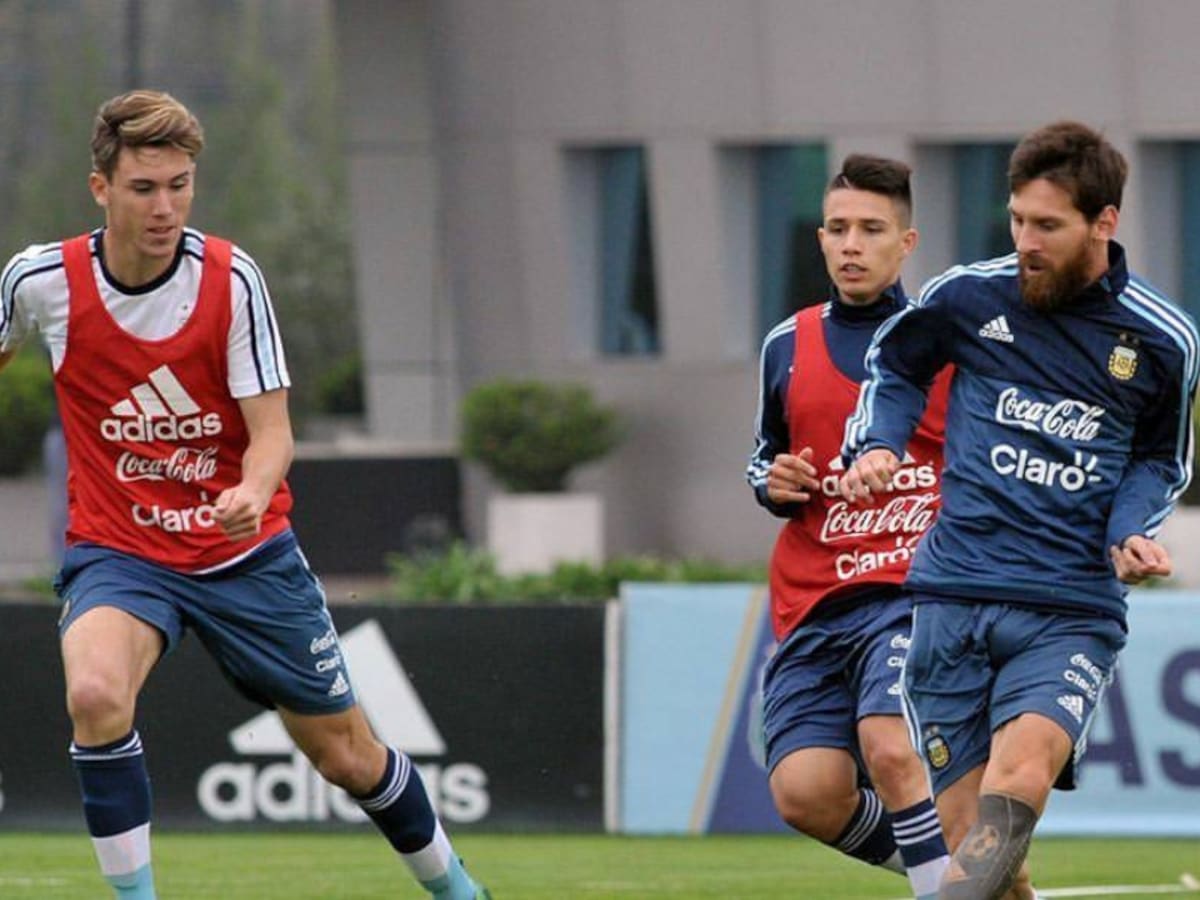 Un refuerzo ‘sorpresa’ llega al fútbol chileno: pasó por la selección argentina y jugó con Messi