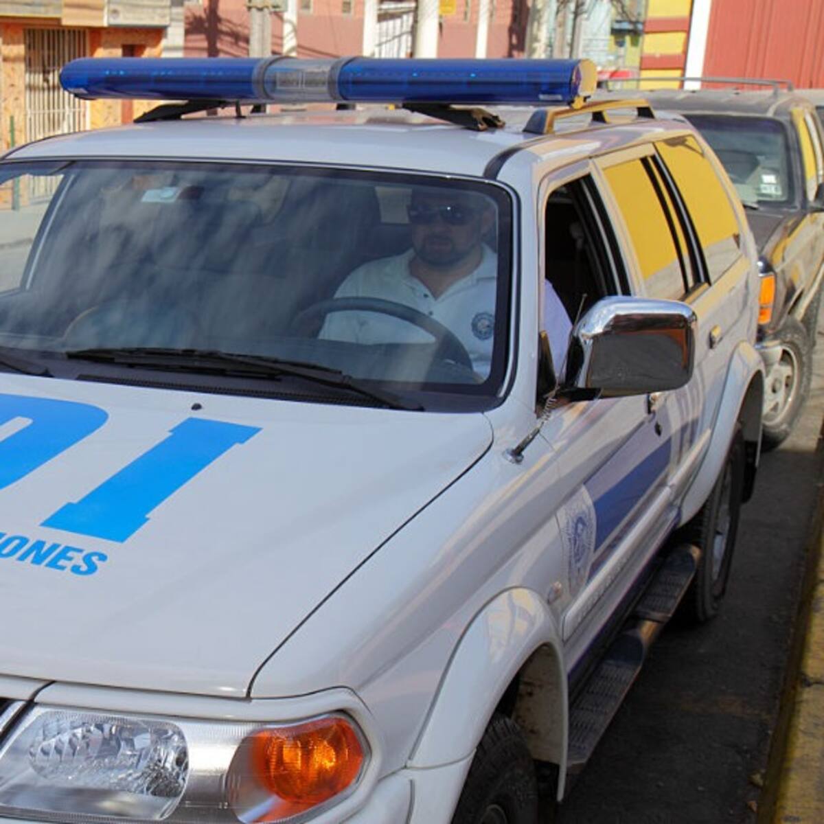 Hombre que iba a un bautizo muere baleado en Cerro Navia