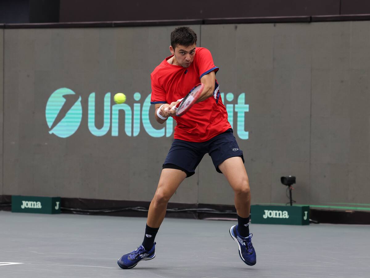 Tomás Barrios vence a un top 100 para superar el debut en el Challenger de Lisboa