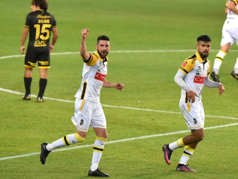 Coquimbo Unido goleó a Fernández Vial y se metió con contundencia en las semifinales de la Copa Chile