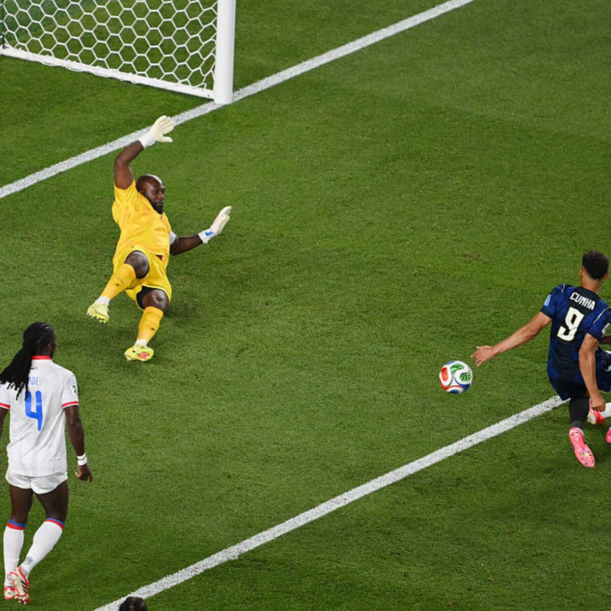 ¿No se sabe el reglamento del Mundial 2026? La jugada del arquero de Haití que generó una ocasión para Brasil
