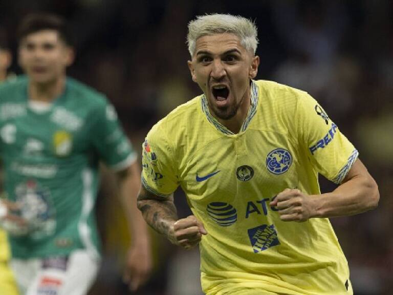 Diego Valdés fue premiado como el mejor volante ofensivo de la Liga Mexicana