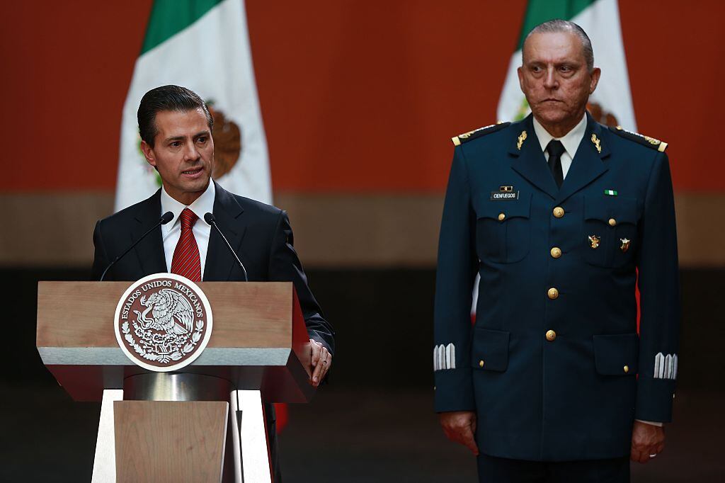 Salvador Cienfuegos y Enrique Peña Nieto