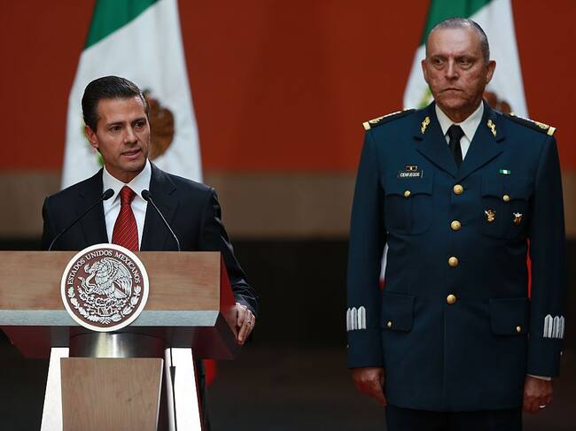 Salvador Cienfuegos y Enrique Peña Nieto