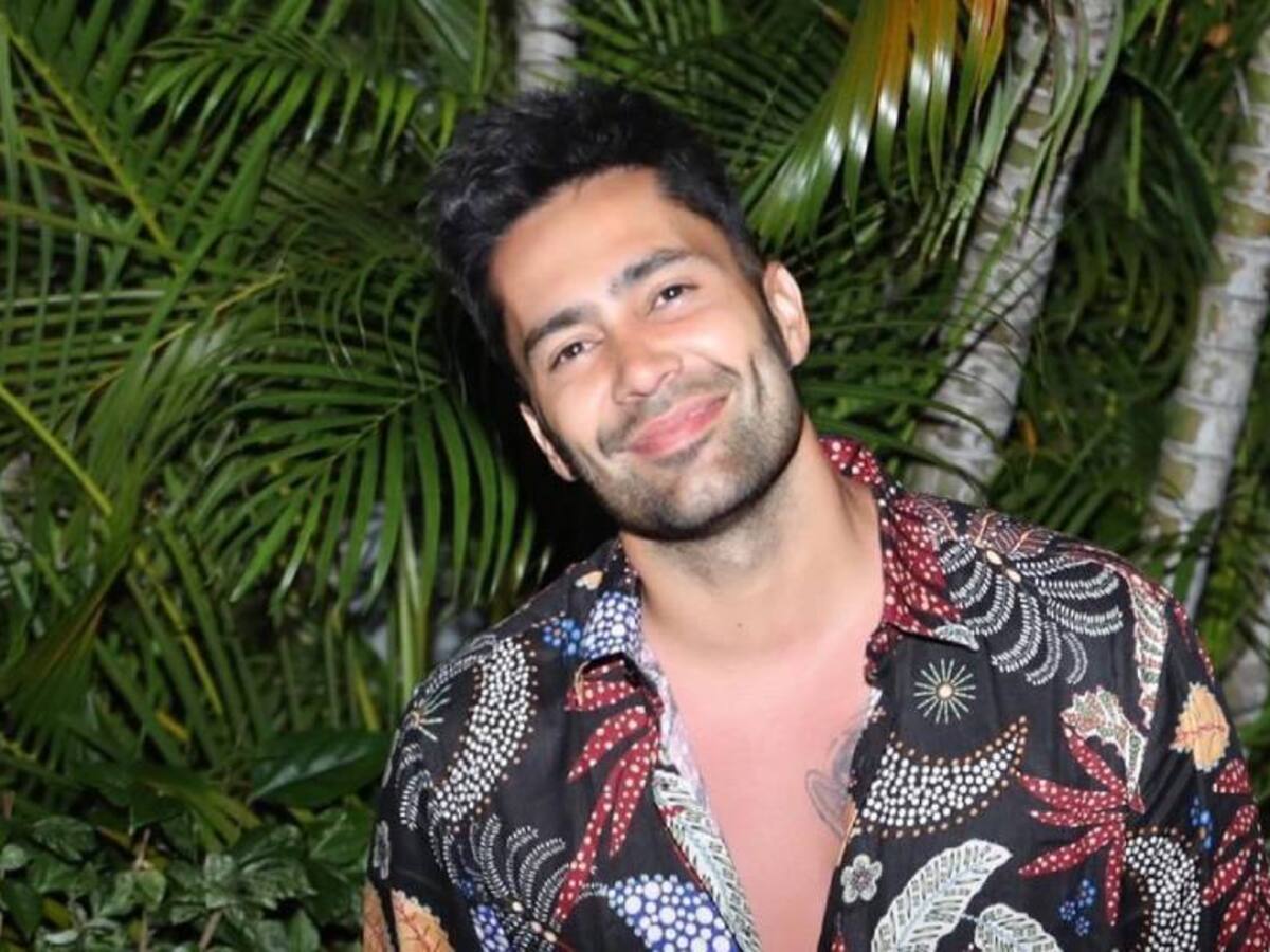 ¿Dio vuelta la página? Luis Jiménez se refiere a comentada imagen en la que aparece junto a una mujer desconocida en un café