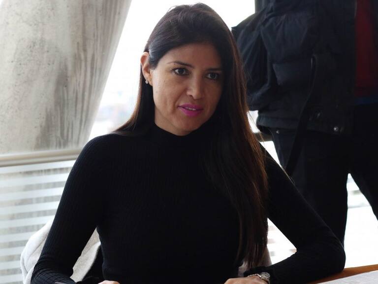 31 de Mayo del 2019/SANTIAGOLos municipios de Quilpue, Las Condes, Peñalolen, Antofagasta, Colina y Lo Barnechea, confeccionan la presentación del cuestionario que se aplicará en la próxima Consulta Ciudadana que busca recoger el sentir de sus comunidades frente a un consenso social para recomendar un “Horario Sugerido” en que los jóvenes puedan estar en la calle. La alcaldesa de Antofagasta, Karen Rojo.
FOTO: SEBASTIAN BELTRANGAETE/AGENCIAUNO