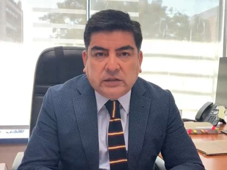 Por falta de pruebas: tribunal sobresee definitivamente a exfiscal Jorge Mena en causa por obstrucción a la investigación