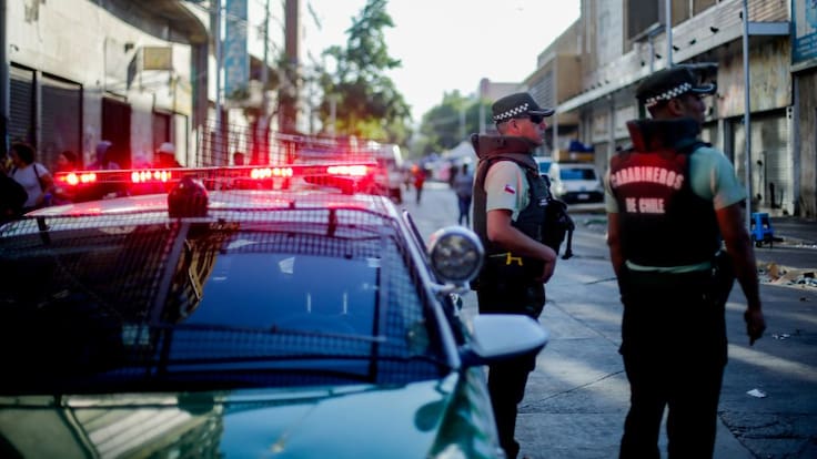 Incidentes en barrio Meiggs: reportan disturbios y barricadas en el centro de Santiago