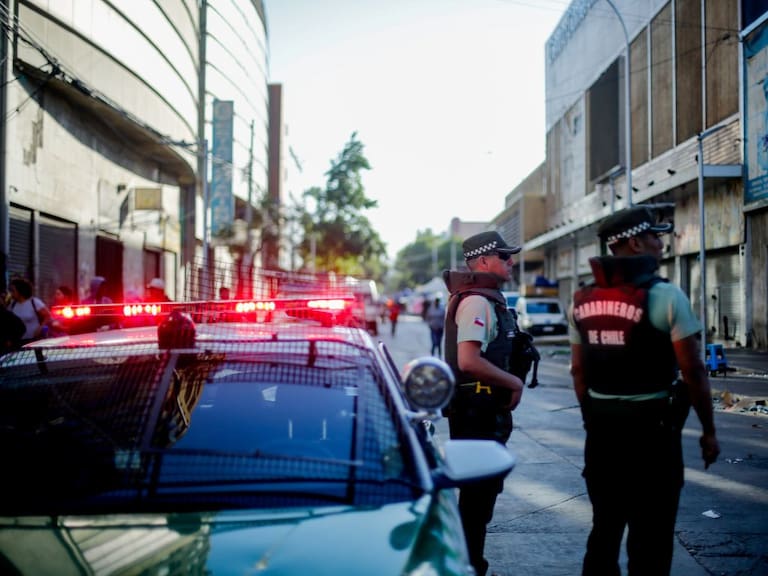 Incidentes en barrio Meiggs: reportan disturbios y barricadas en el centro de Santiago