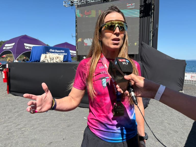 Histórica triatleta chilena entrena a 40 atletas y ganó la prueba Sprint del Ironman 70.3 de Pucón: “Quería darles un ejemplo”