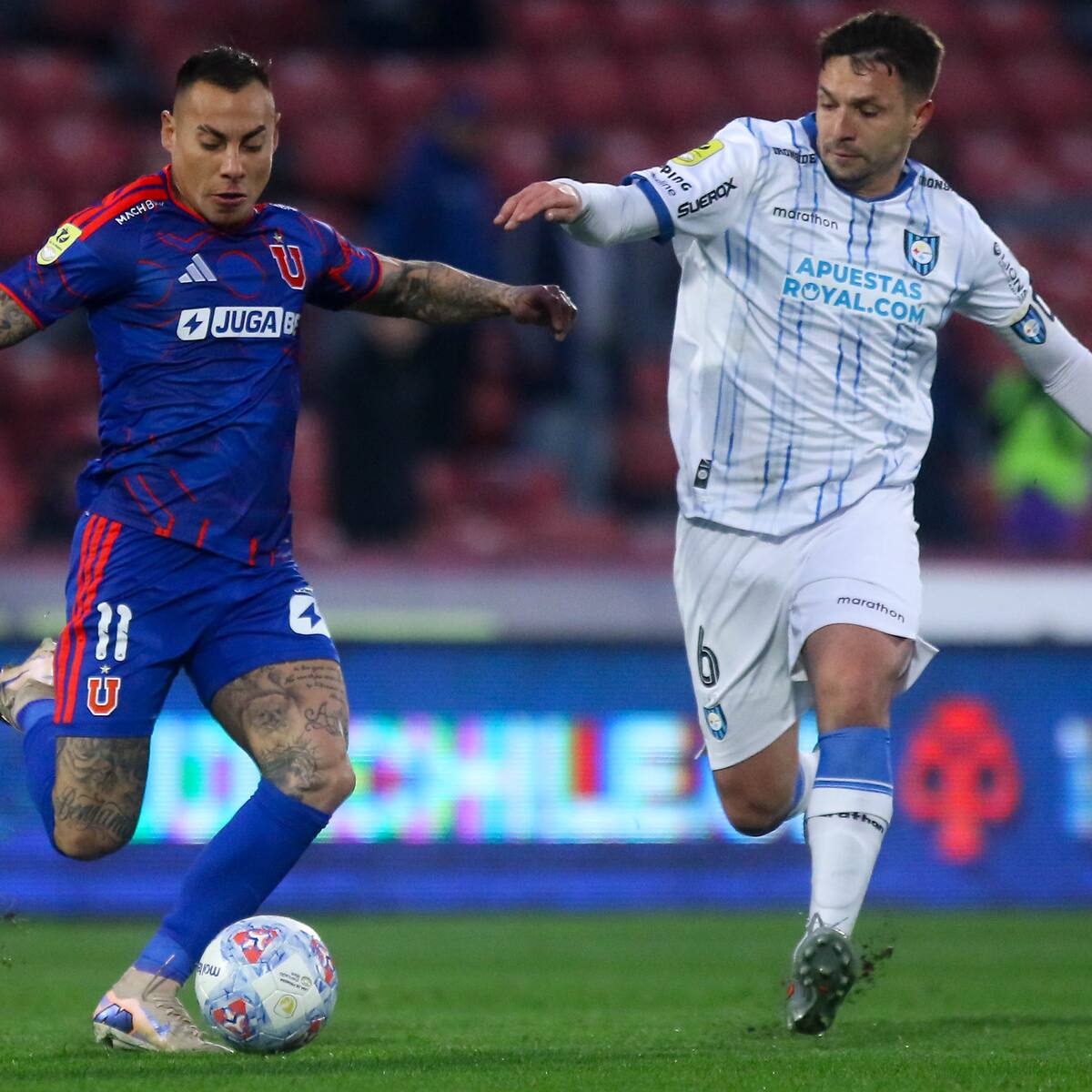 Universidad de Chile aprovecha el jugador de más y se impone a Huachipato en el cierre de la fecha 17 de la Liga de Primera