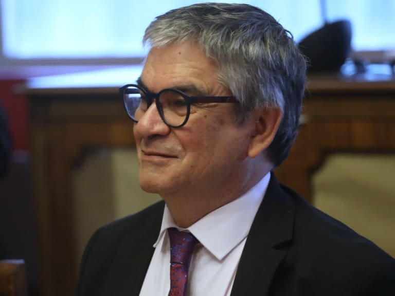 Ministro Marcel destaca «conversación con pymes» tras reunión por pacto fiscal
