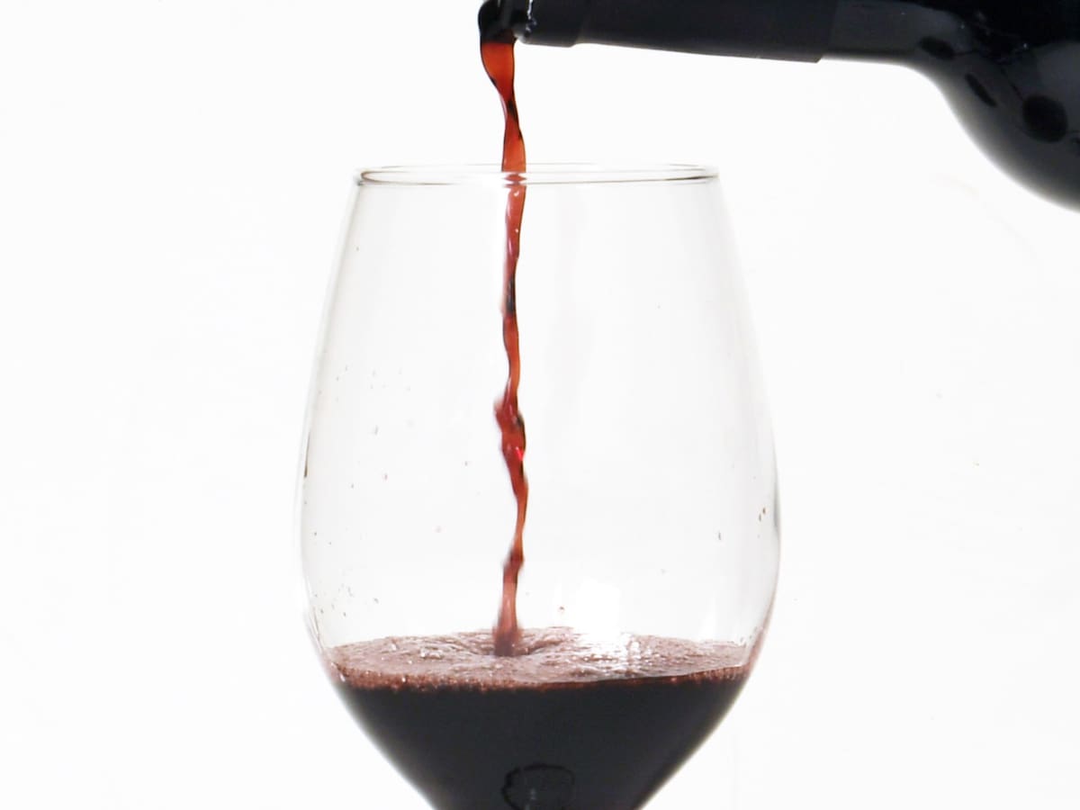 Japón retira 40 mil botellas de conocida marca de vino chileno por ingrediente prohibido