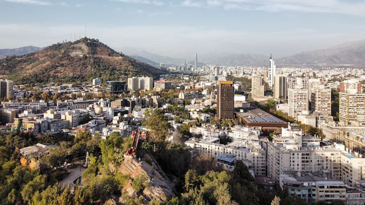 Inmobiliaria realiza millonaria inversión en Santiago Centro: “La inseguridad de los últimos cuatro años se revertirá”