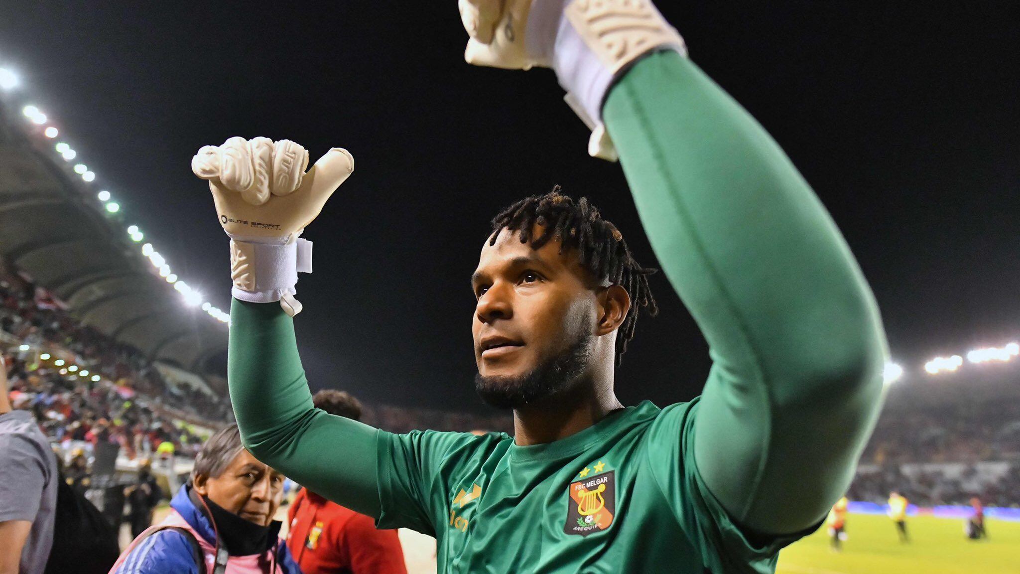 Melgar sorprende a Internacional y avanza a semis de la Sudamericana